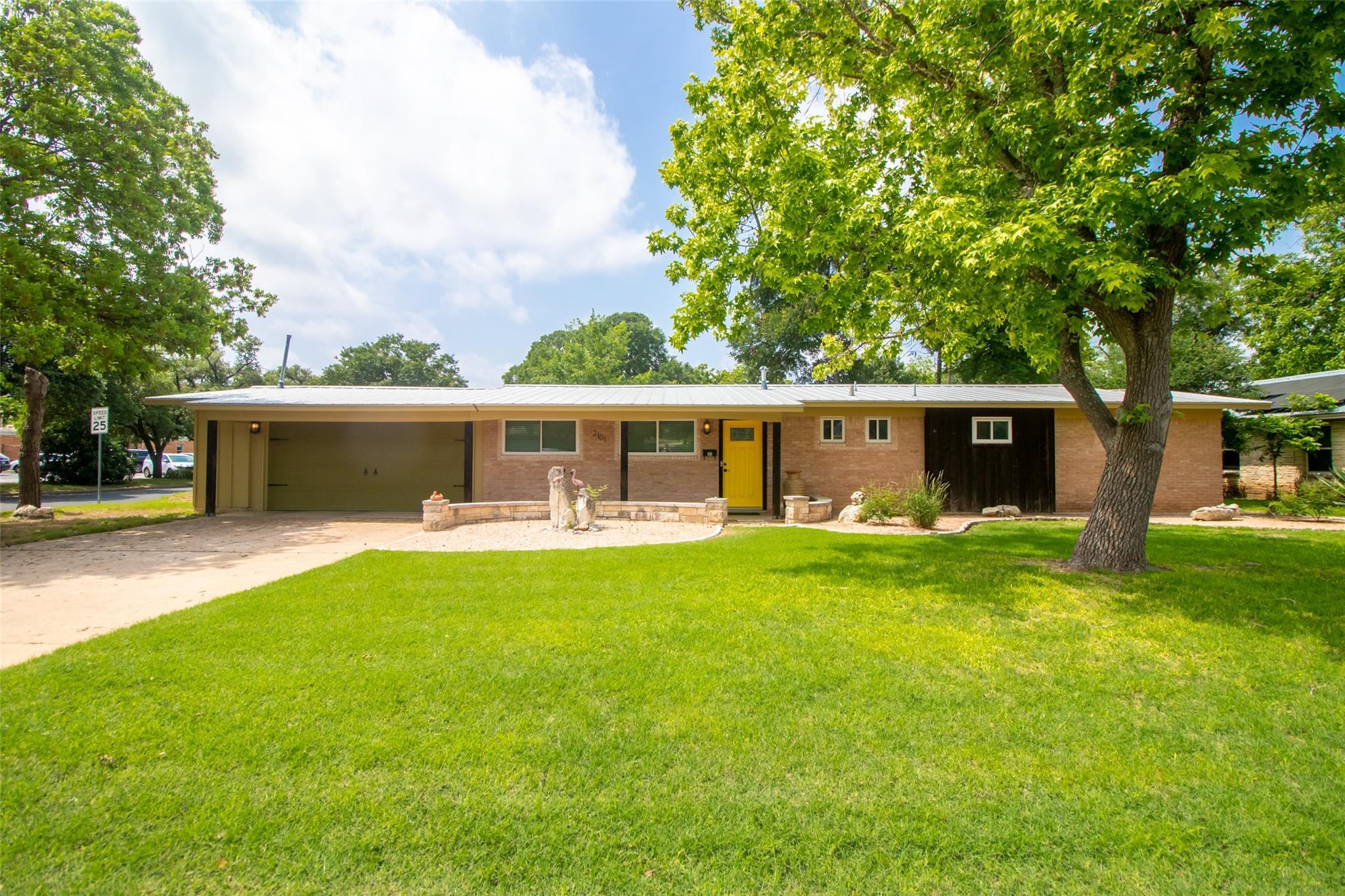 2101 Cimarron, 9486726, Austin, Single Family Residence,  for sale, Jessica Dodge, Full Circle Real Estate