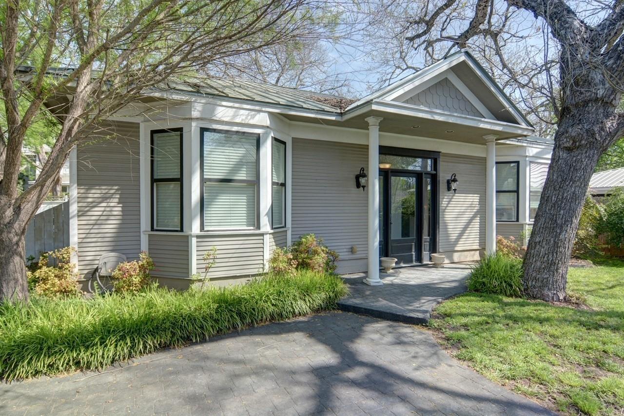 1601 Main, 1824389, Bastrop, Single Family Residence,  for rent, Jessica Dodge, Full Circle Real Estate