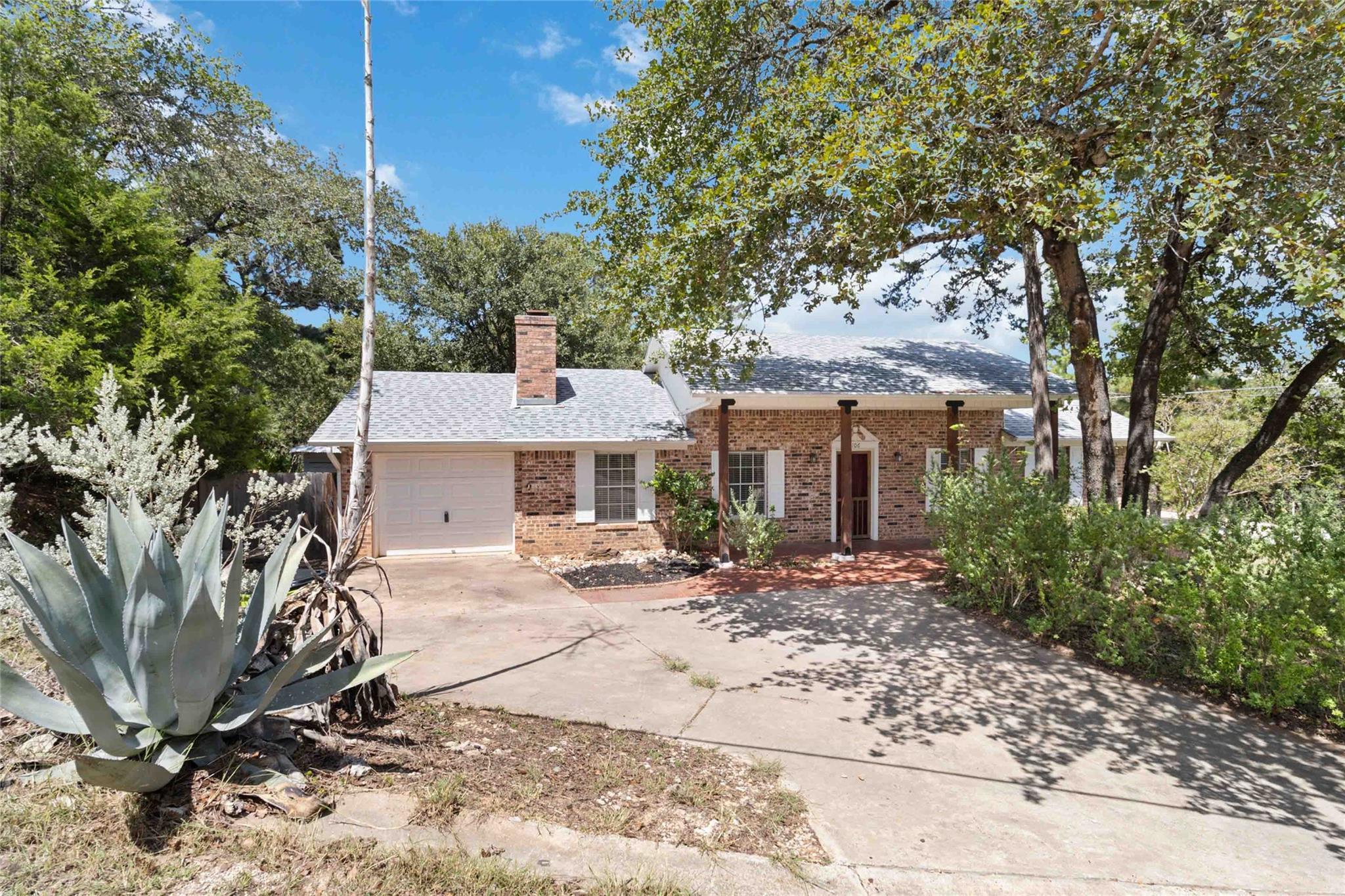 106 Grand Canyon, 1548896, Bastrop, Single Family Residence,  for sale, Jessica Dodge, Full Circle Real Estate